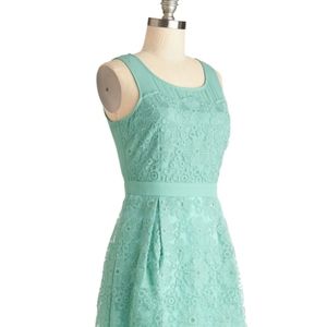 Modcloth Seafoam Green Lace Midi Dress size L